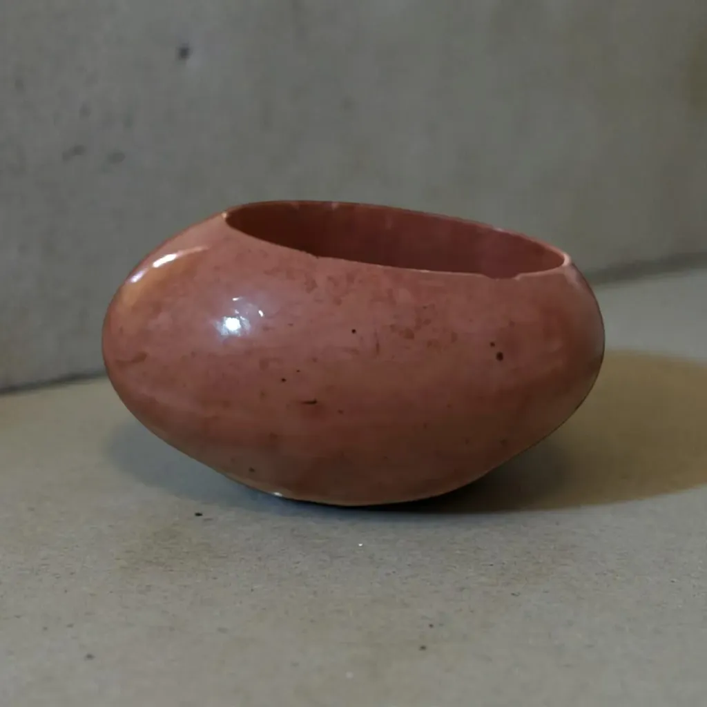 The Olute-  6.0"x4.0"x3.0" I Pebble planter I Interior planter I Crafted minimalism I Environment friendly