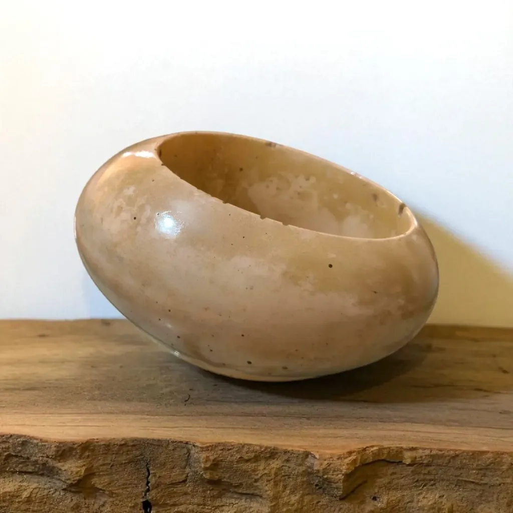 The Olute-  6.0"x4.0"x3.0" I Pebble planter I Interior planter I Crafted minimalism I Environment friendly